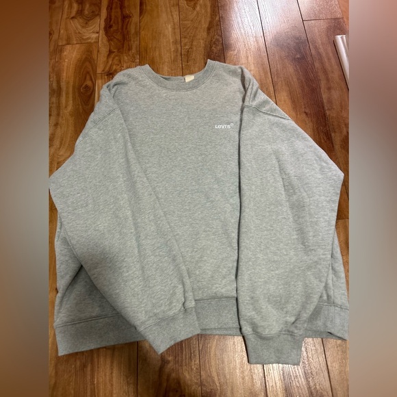Levi’s Men’s Plus Size Grey Signature Red Tab Crewneck Sweater - Picture 2 of 10